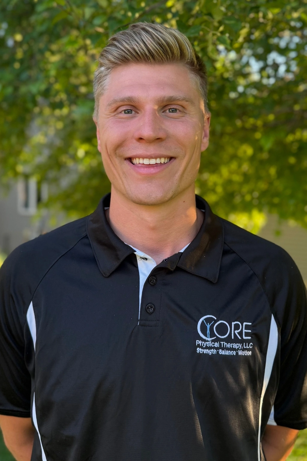 Dr. Austin Westra headshot